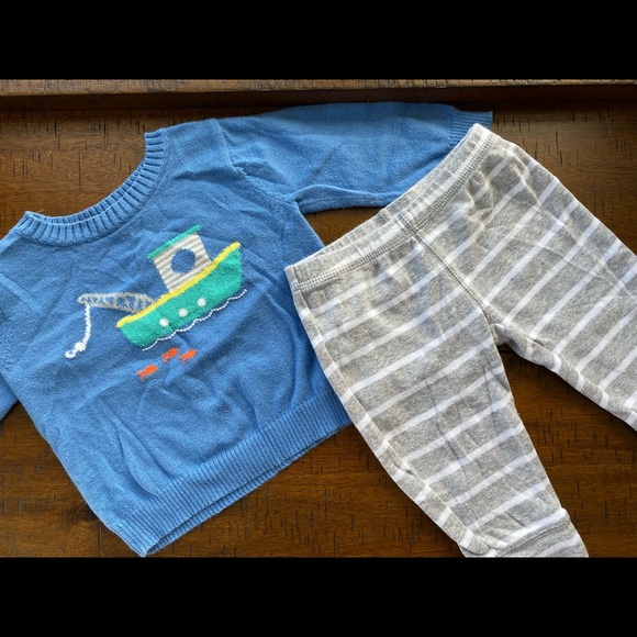•EUC•Carter’s Sweater + Pant Outfit - Picture 3 of 9